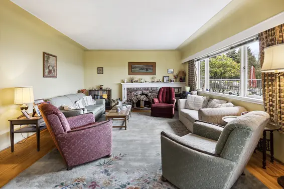 185 West Balmoral Road, North Vancouver For Sale - image 3