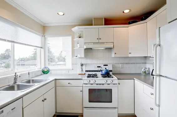 Kitchen - 453 East 16th Street, North Vancouver  