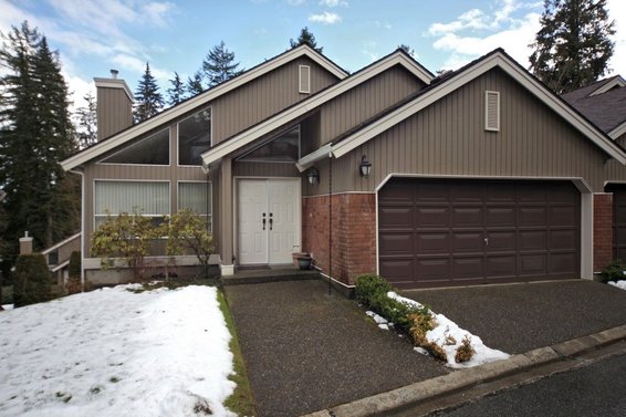 22-4055 Indian River Drive, North Vancouver