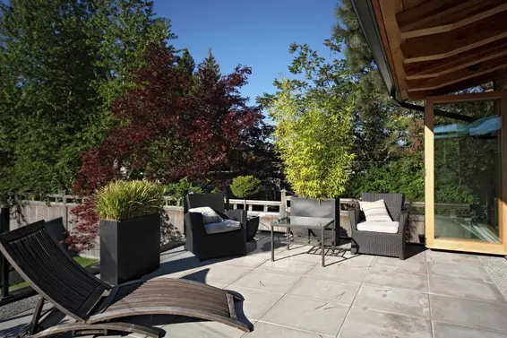 Sundeck  