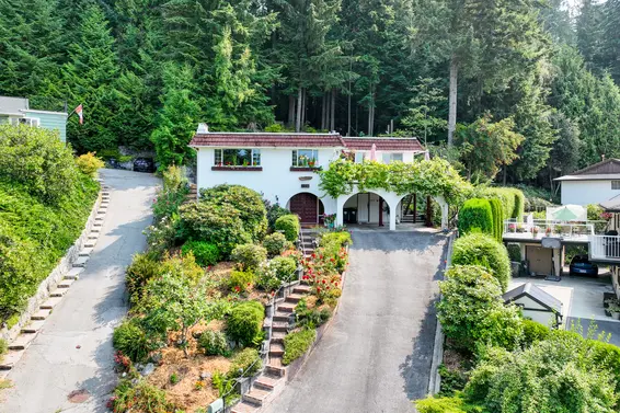 704 Maurelle Court, North Vancouver For Sale - image 55