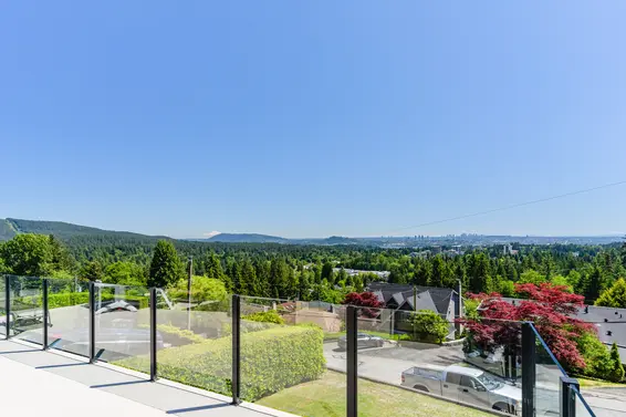 1070 Chamberlain Drive, North Vancouver For Sale - image 21