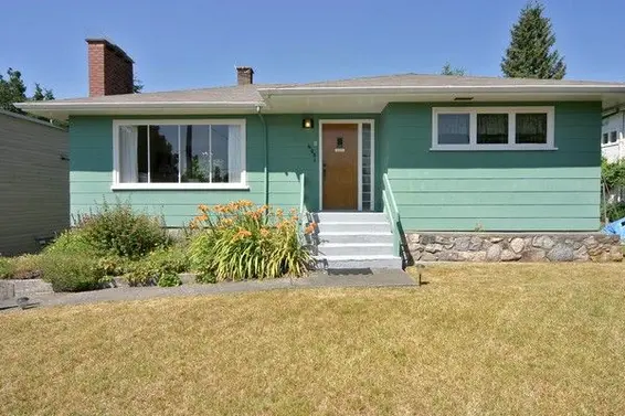 408 East 16th Street, North Vancouver