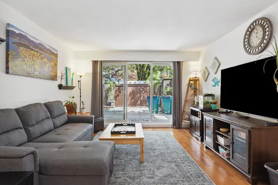 111 211 West 3rd Street, North Vancouver For Sale - image 2