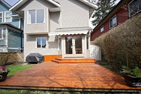 Deck  