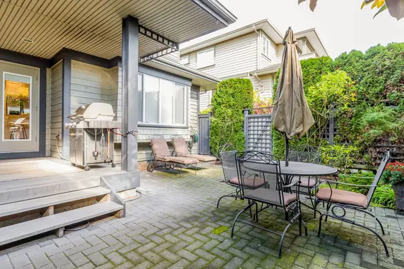 Back Patio - 341 West 14th Street, North Vancouver  