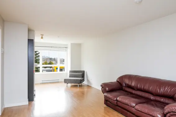 Dining Room - 304-1629 Garden Avenue  
