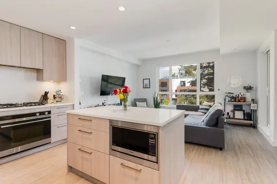 311 707 East 3rd Street, North Vancouver For Sale - image 18