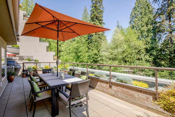 304 1500 Ostler Court, North Vancouver
