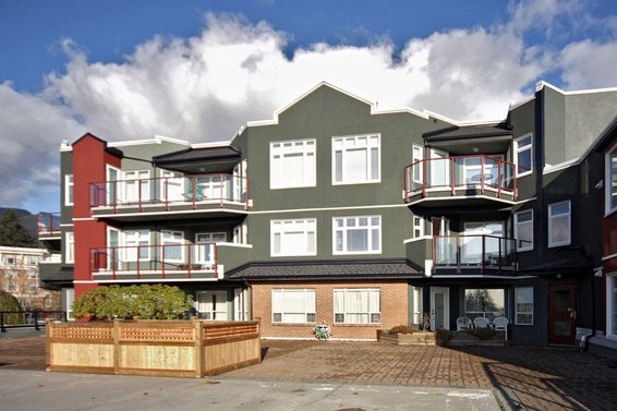 206-121 W 29th Street, North Vancouver