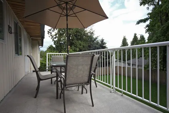 Deck  