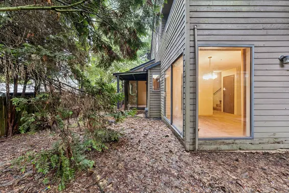 1494 Ross Road, North Vancouver For Sale - image 35