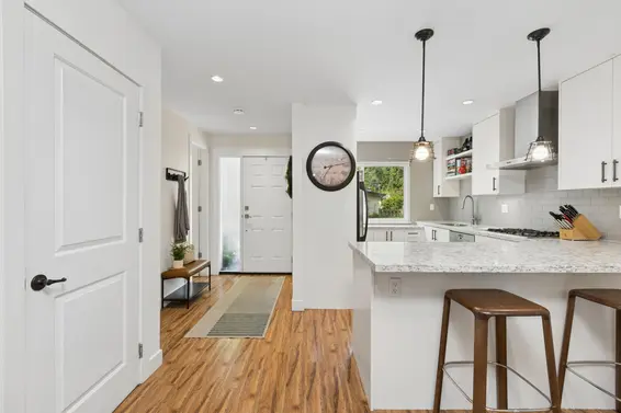 4715 Hoskins Road, North Vancouver For Sale - image 6