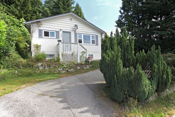 1210 Dempsey Road, North Vancouver