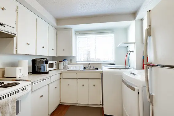 Kitchen - 926 East 29th Street, North Vancouver  