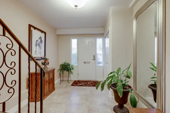 Foyer - 2730 Eastern Avenue, North Vancouver  