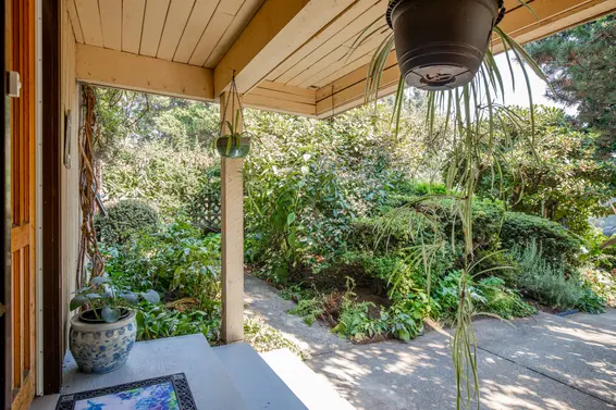 1174 Shavington Street, North Vancouver For Sale - image 38