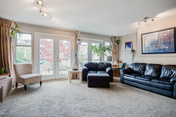 5 229 East 8th Street, North Vancouver For Sale - image 5