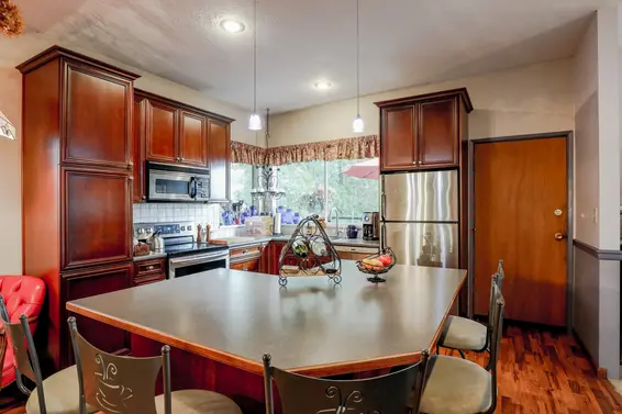 Kitchen - 868 Drayton Street, North Vancouver  