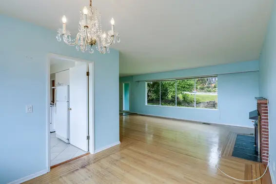 1043 Whitchurch Street, North Vancouver For Sale - image 5