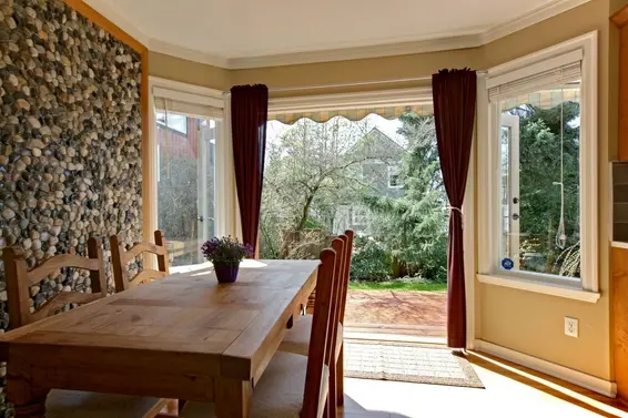 Eating Area  