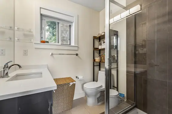 2553 Western Avenue, North Vancouver For Sale - image 35