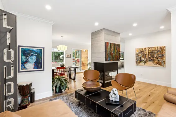 239 West 22nd Street, North Vancouver For Sale - image 2