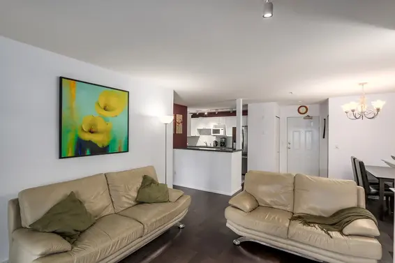 206-128 West 8th Street, North Vancouver For Sale - image 1