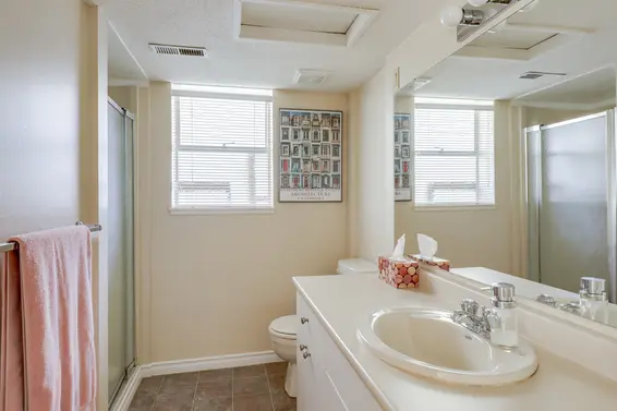Bathroom - 1984 Hyannis Drive, North Vancouver  