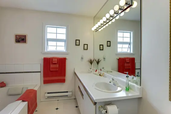 Master Ensuite  