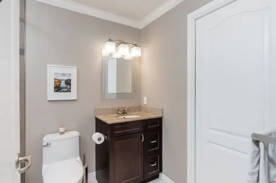 Bathroom - 506-1500 Ostler Court, North Vancouver  