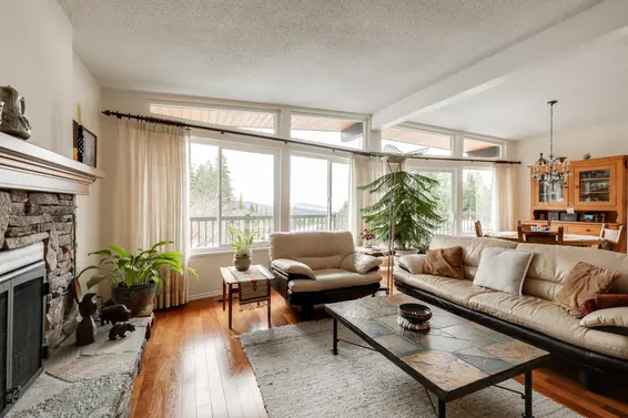 Living Room - 4775 Tourney Road, North Vancouver  