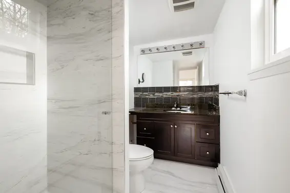 801-555 W 28th Street, North Vancouver - Master Ensuite  