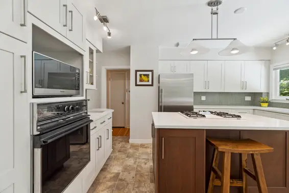 1380 Doran Road, North Vancouver For Sale - image 11