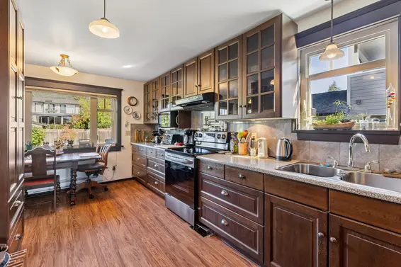 234 West Windsor Road, North Vancouver For Sale - image 14