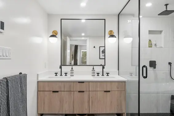 5 1550 Larkhall Crescent, North Vancouver For Sale - image 20