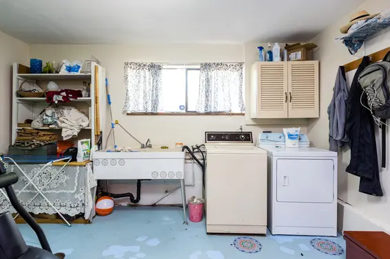 Laundry Room - 3639 Campbell Avenue, North Vancouver  