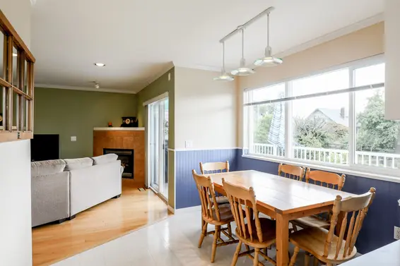 Eating Area - 453 East 16th Street, North Vancouver  