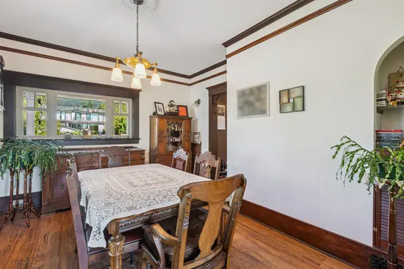 234 West Windsor Road, North Vancouver For Sale - image 11