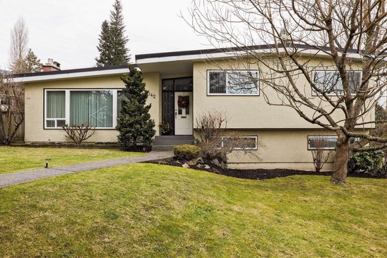 1042 Kennedy Avenue, North Vancouver