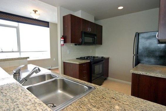 1102-120 W 16th Street, North Vancouver