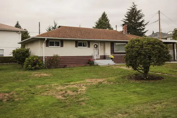 1621 Sutherland Avenue, North Vancouver For Sale - image 8
