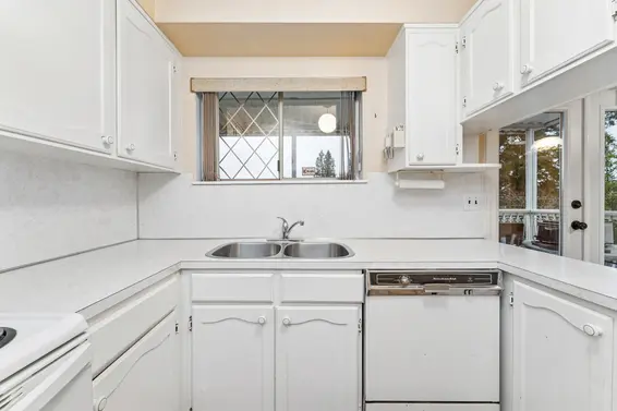 419 East 17th Street, North Vancouver For Sale - image 10