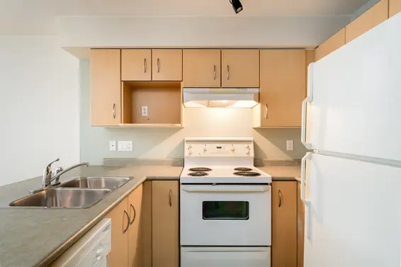 218 332 Lonsdale Avenue, North Vancouver For Sale - image 1