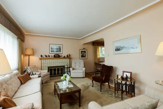 Living Room - 144 West Osborne Road  