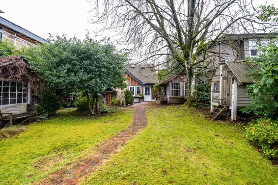 338 East 14th Street, North Vancouver For Sale - image 33