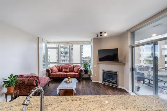 302 120 West 16th Street, North Vancouver For Sale - image 19