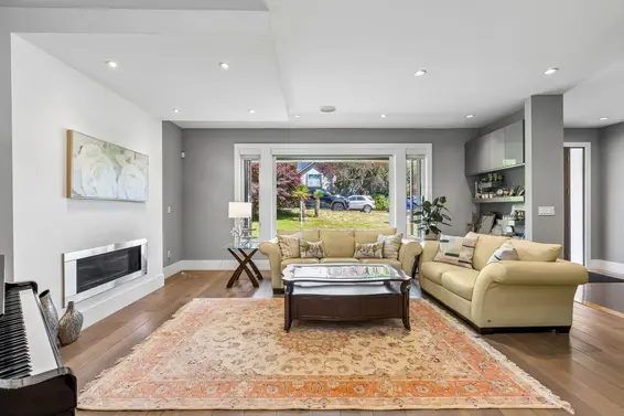 2553 Western Avenue, North Vancouver For Sale - image 3