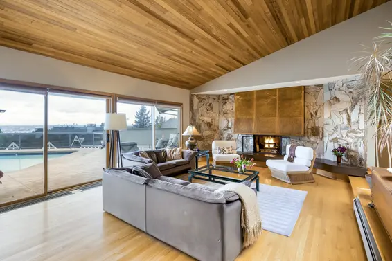 2022 Blairview Avenue, North Vancouver For Sale - image 4