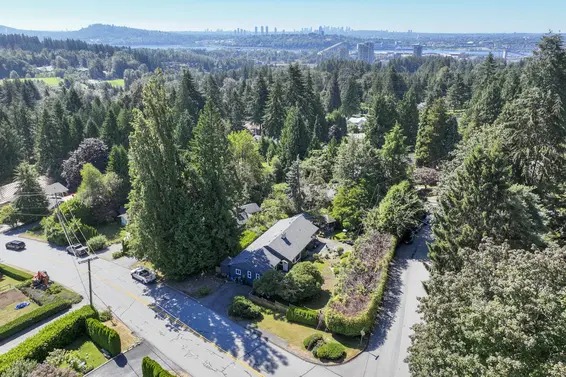1450 Briarlynn Crescent, North Vancouver For Sale - image 24